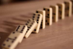falling dominoes