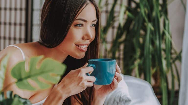 15 Best Teas to Sip at the End of a Stressful Day