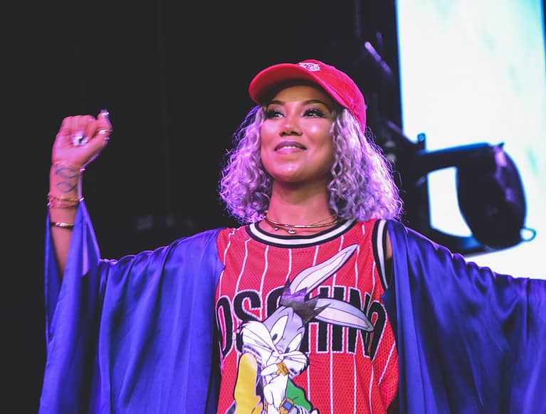 jhene aiko performing on stage