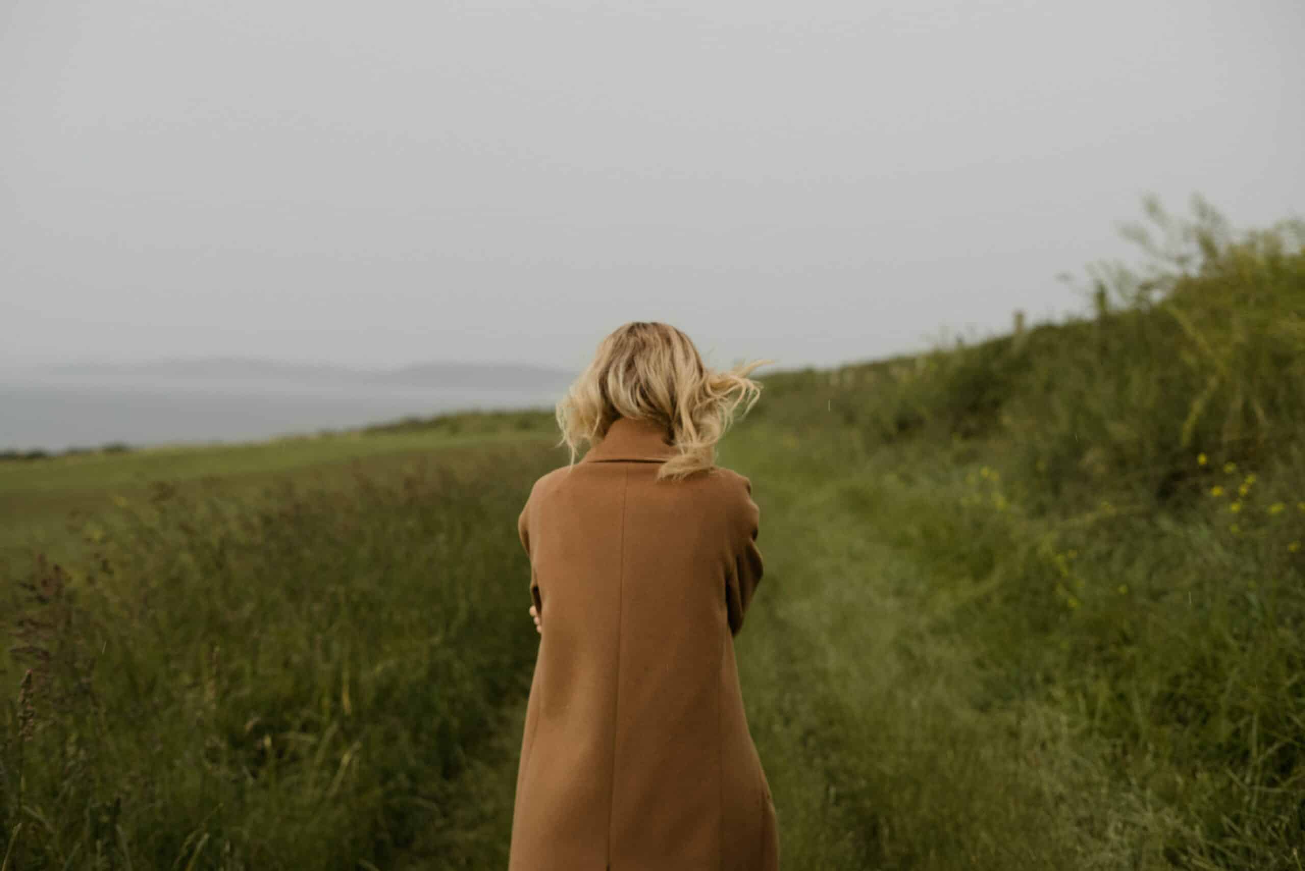 woman dealing with a narcissist