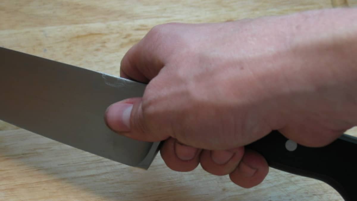Knife cut chop hand