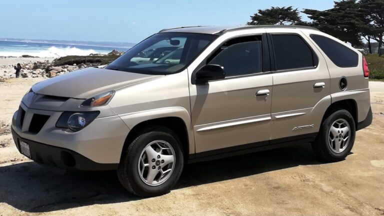 Pontiac Aztek in California, side view.