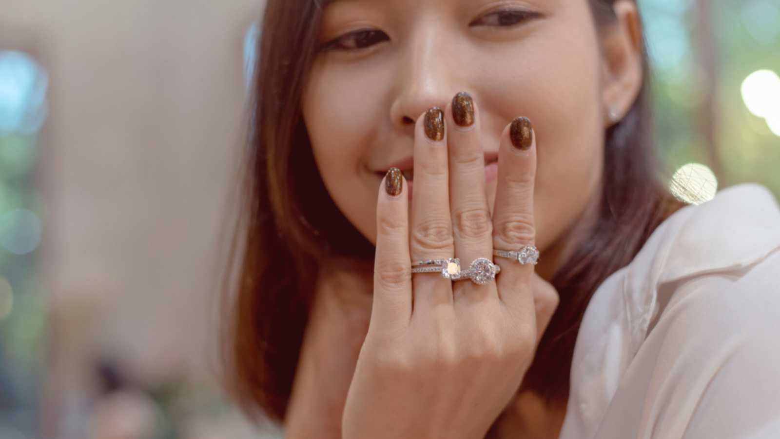 Woman wearing diamond