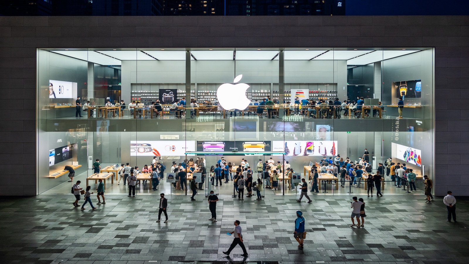 apple store.