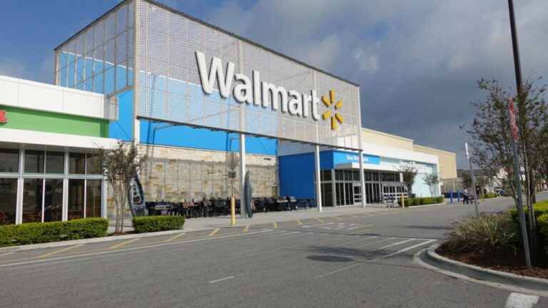 Walmart Store front