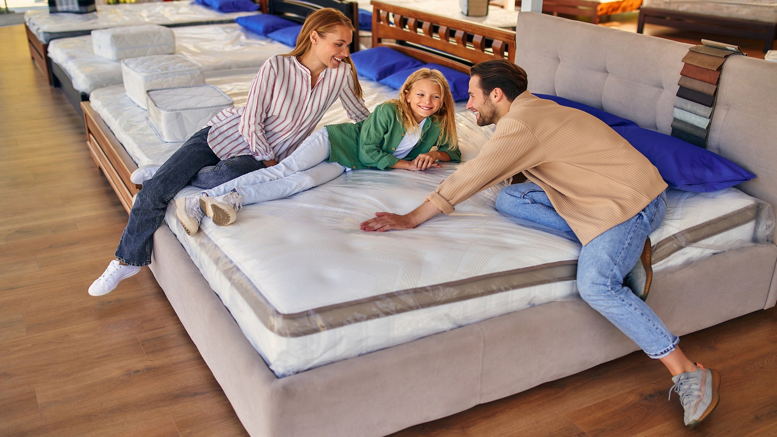 family shopping for mattress.
