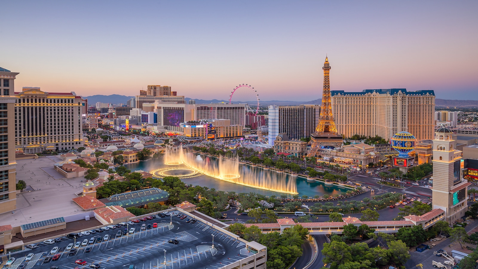 las vegas strip skyline.