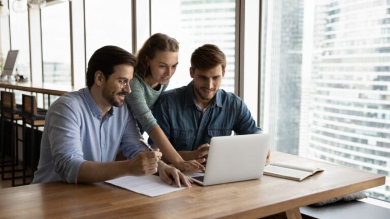 Job Growth Opportunities, job skills, meeting, learning on laptop, woman teaching, office, team, project
