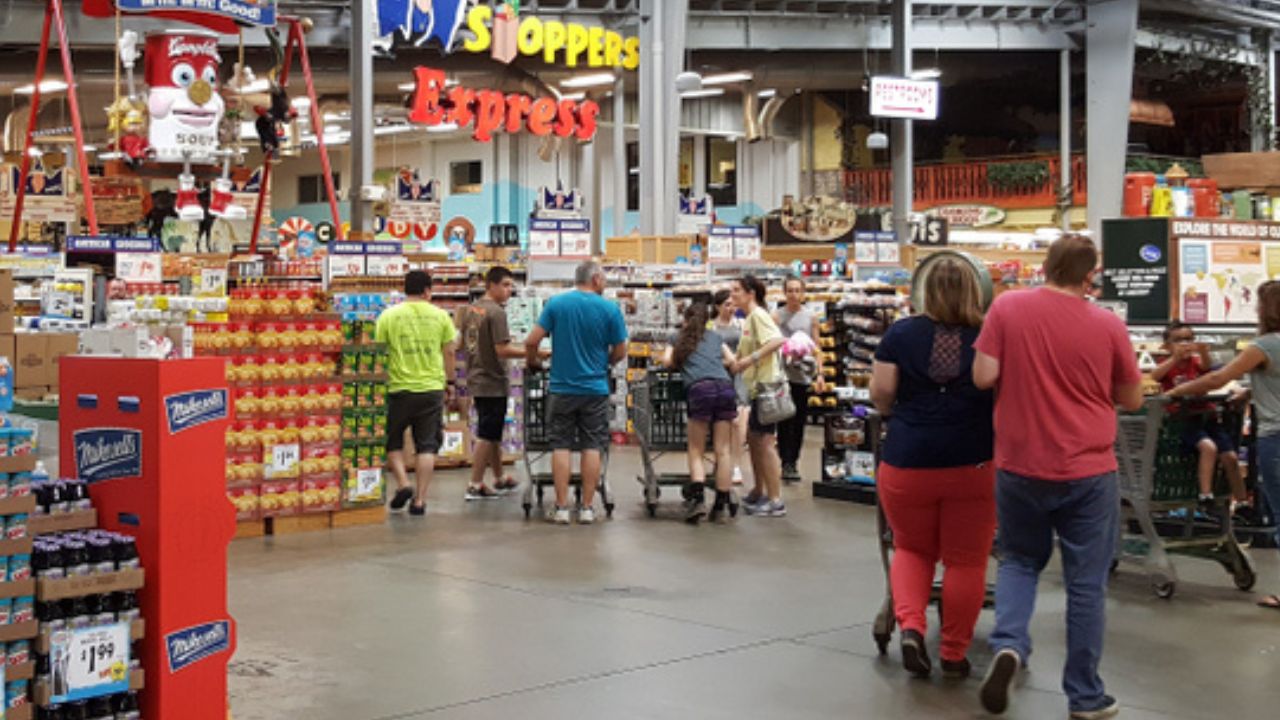 May 29, 2016, Fairfield, OH, people customers shopping entering Jungle Jim's International Market giant grocery store