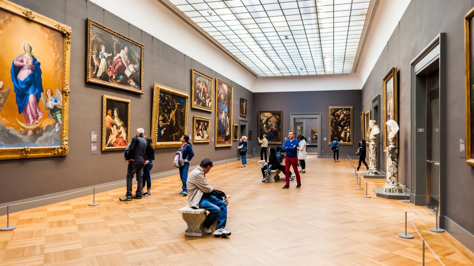 picture gallery in the Metropolitan Museum of Art.