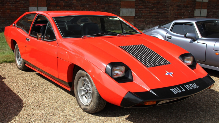 Red Marcos Mantis
