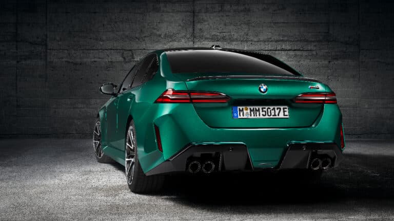 2025 BMW M5