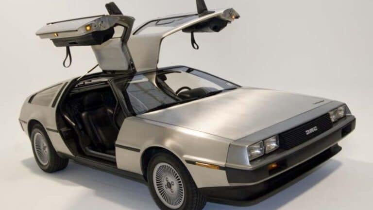 DeLorean DMC-12