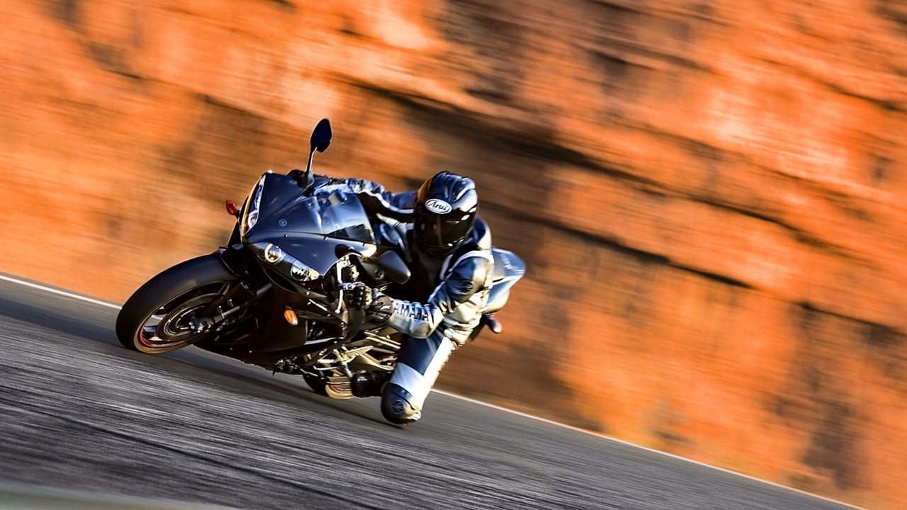 Yamaha YZF-R1