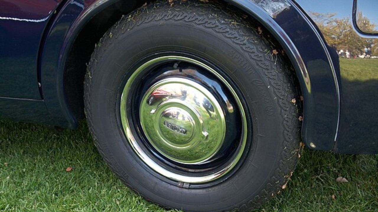 Jaguar steel wheel
