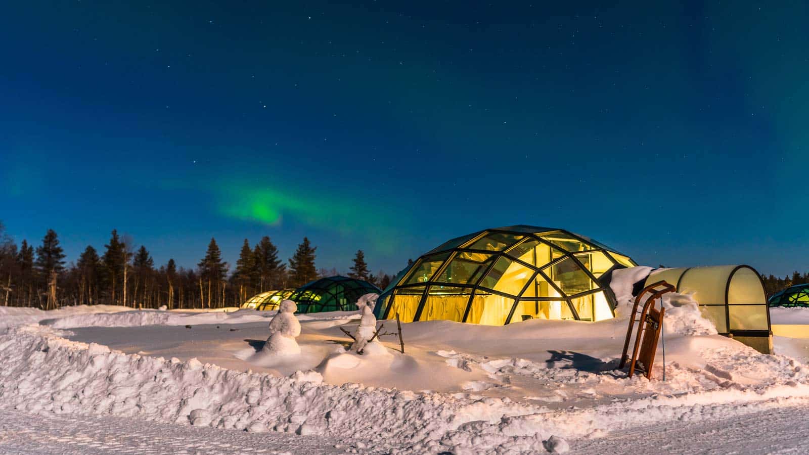 northern lights glass igloo finland
