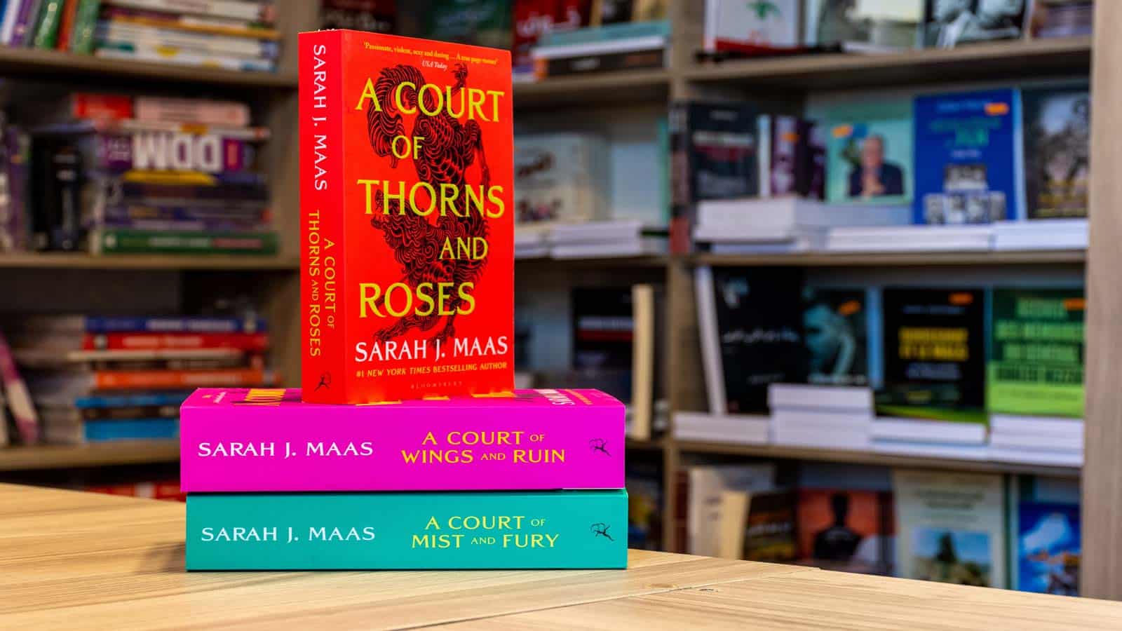 sarah j. maas court thorn roses