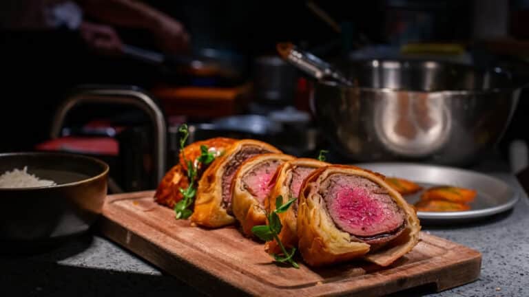 Beef wellington featured
