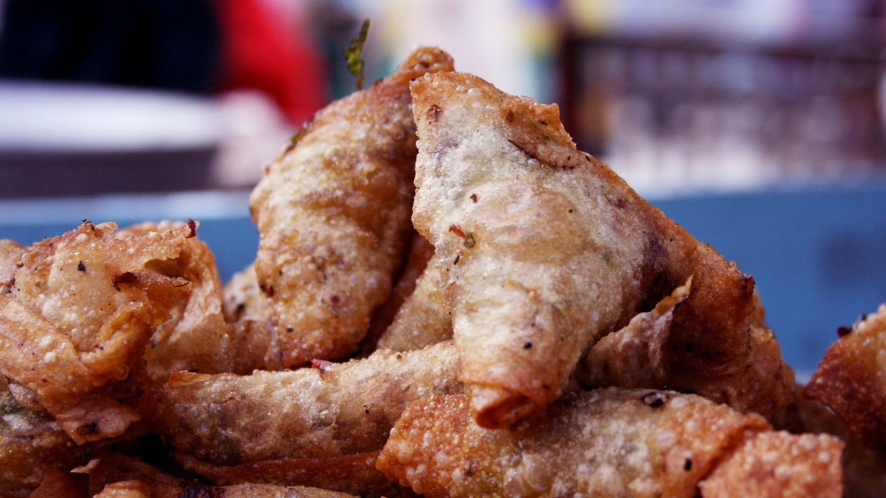 Samosa or Singara in a pile.