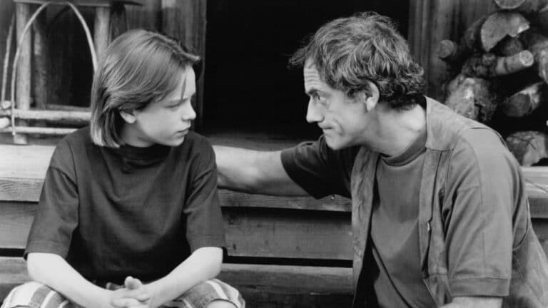Christopher Lloyd and Jonathan Jackson in Camp Nowhere (1994).