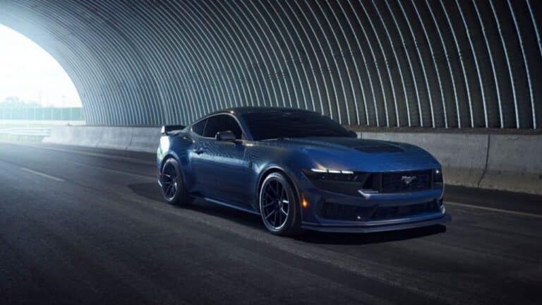 Ford Mustang Dark Horse Premium