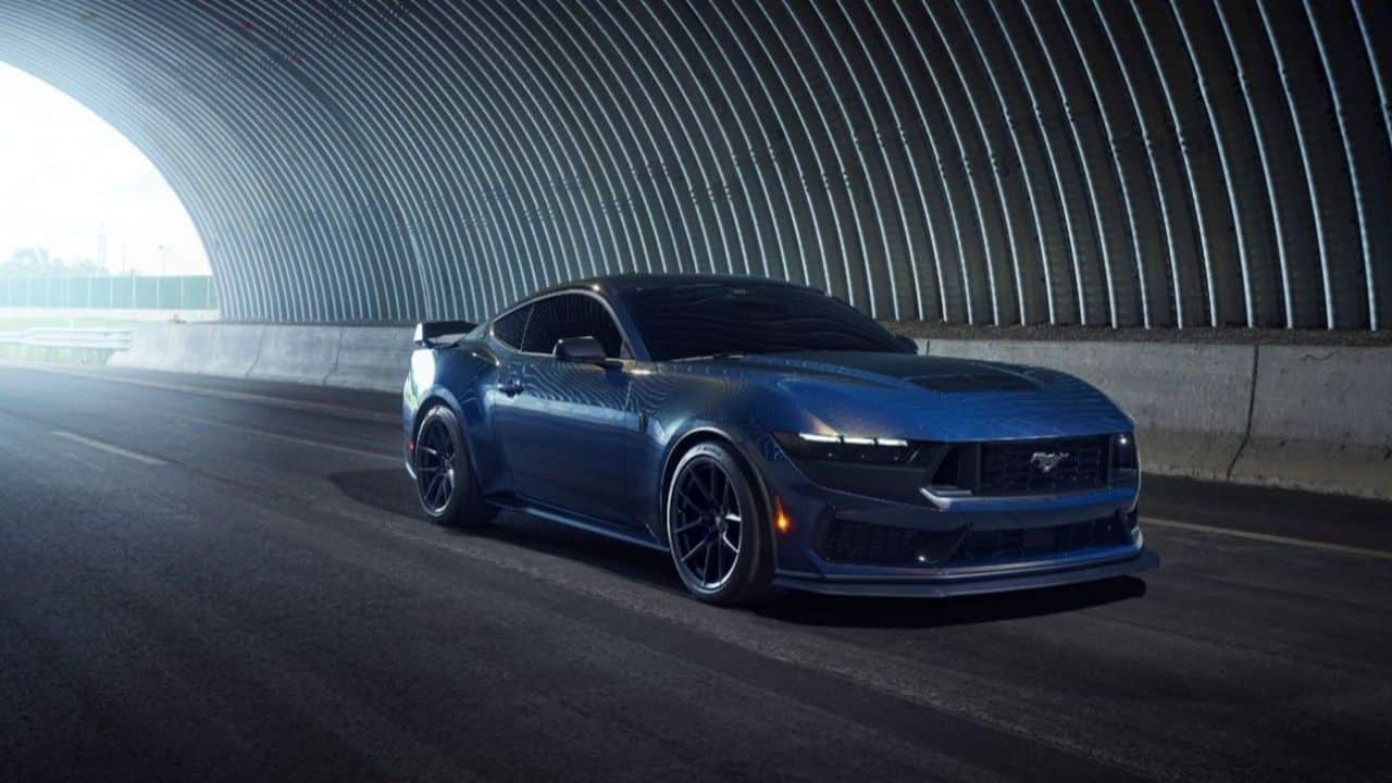 Ford Mustang Dark Horse Premium