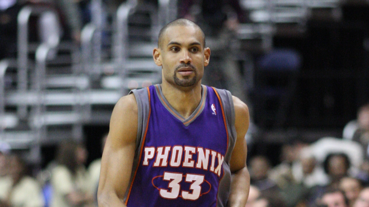 Grant Hill playing for Phoenix Suns