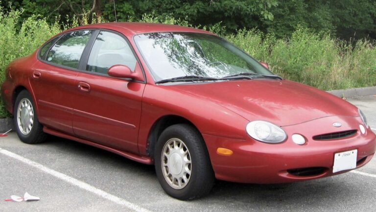1996 Ford Taurus