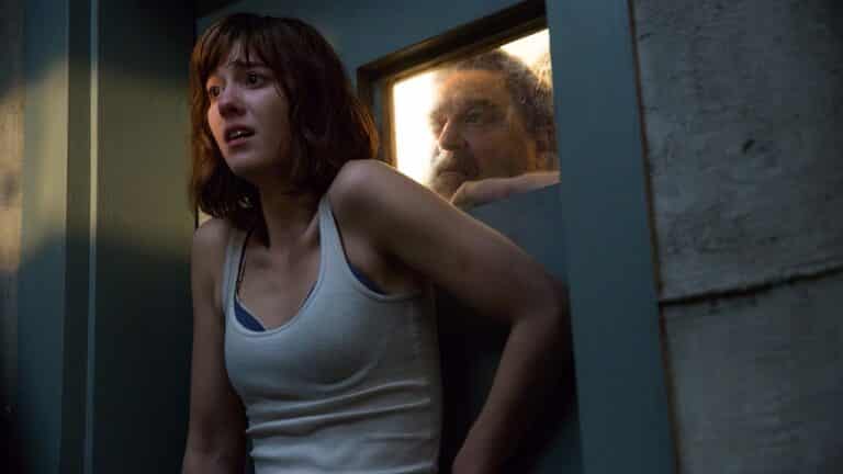 John Goodman and Mary Elizabeth Winstead in 10 Cloverfield Lane (2016)