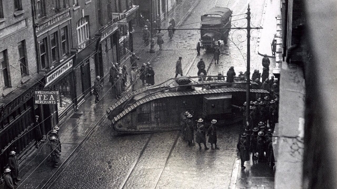 The British army rams a tank into a church door during the Irish War of Independence to identify and possibly arrest the Irish present. Dublin (Ireland), January 18, 1921
