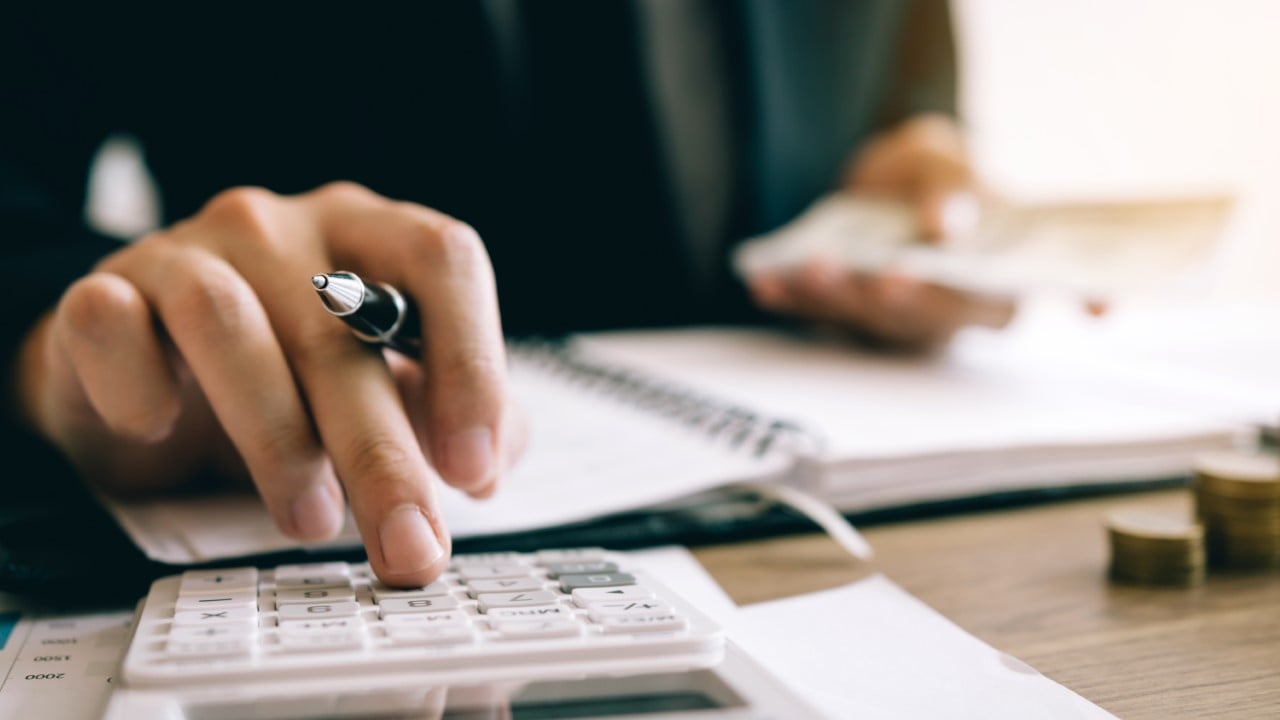 Calculating finances