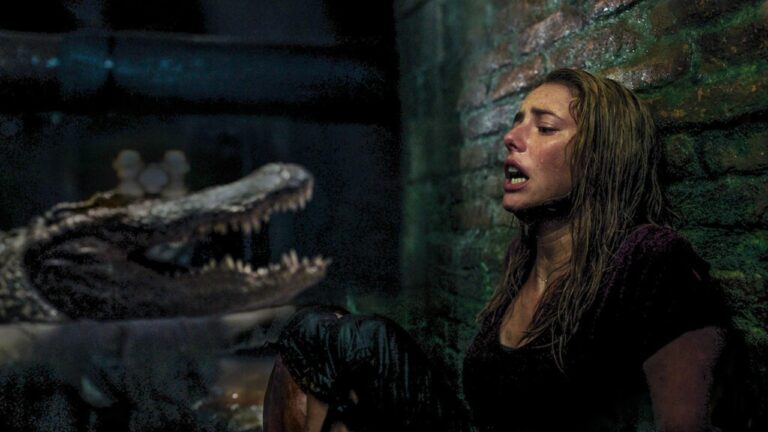 Kaya Scodelario in Crawl (2019)