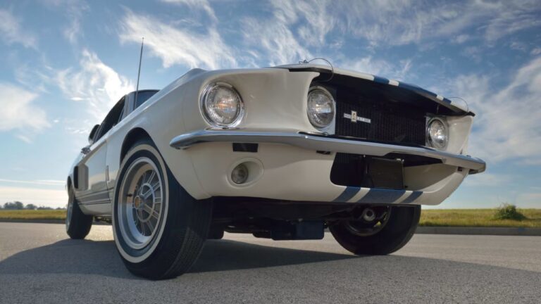 1967 Shelby GT500 Super Snake, low grill view.