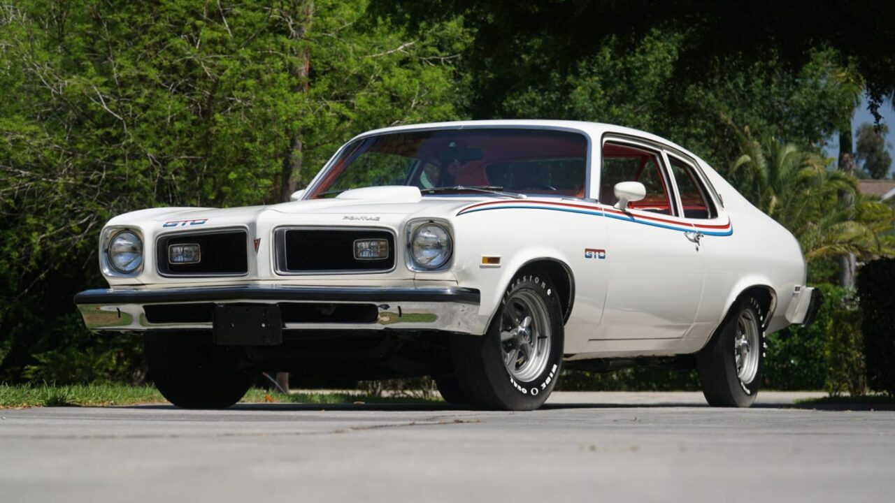 White 1974 Pontiac GTO