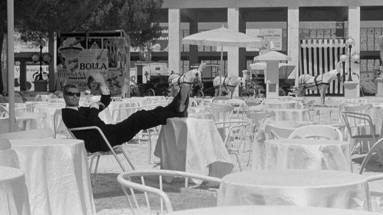Marcello Mastroianni in 8½ (1963)