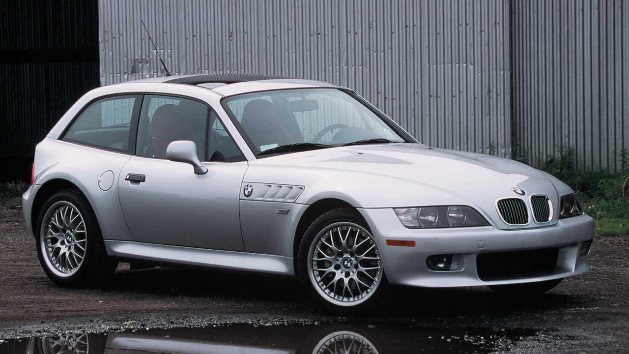 BMW Z3 Coupe, front 3/4 view, silver exterior, multispoke wheels