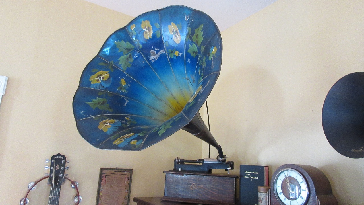 Antique phonographs exhibit, New Orleans October 2016.