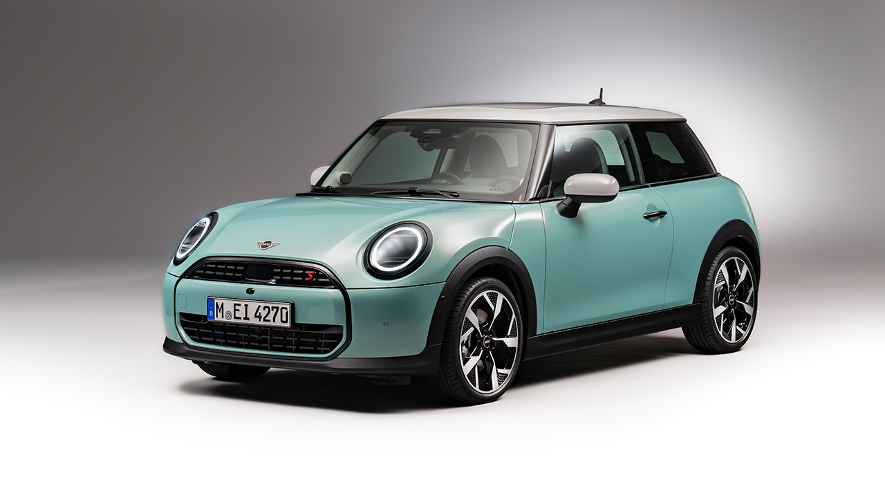 Mini Cooper Hardtop, front 3/4 view, static, studio shot, teal exterior