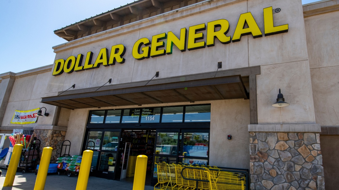 Dollar General in Fillmore, CA