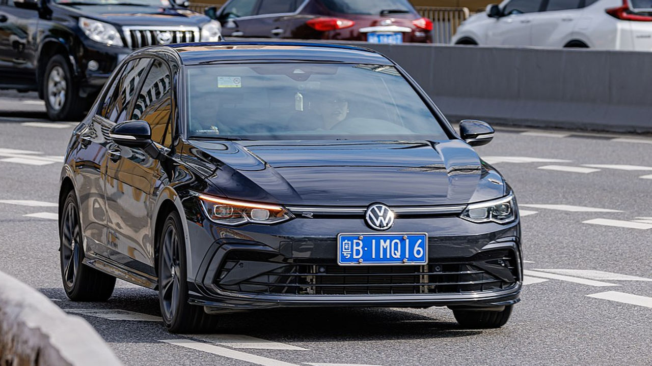 Volkswagen Golf R (MK8)