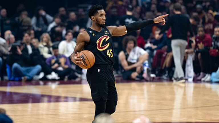 Donovan Mitchell and the Cavs are undefeated