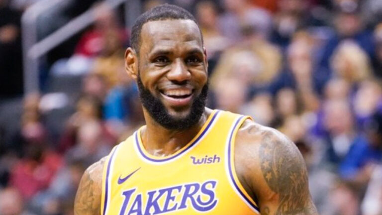 LeBron James makes NBA history