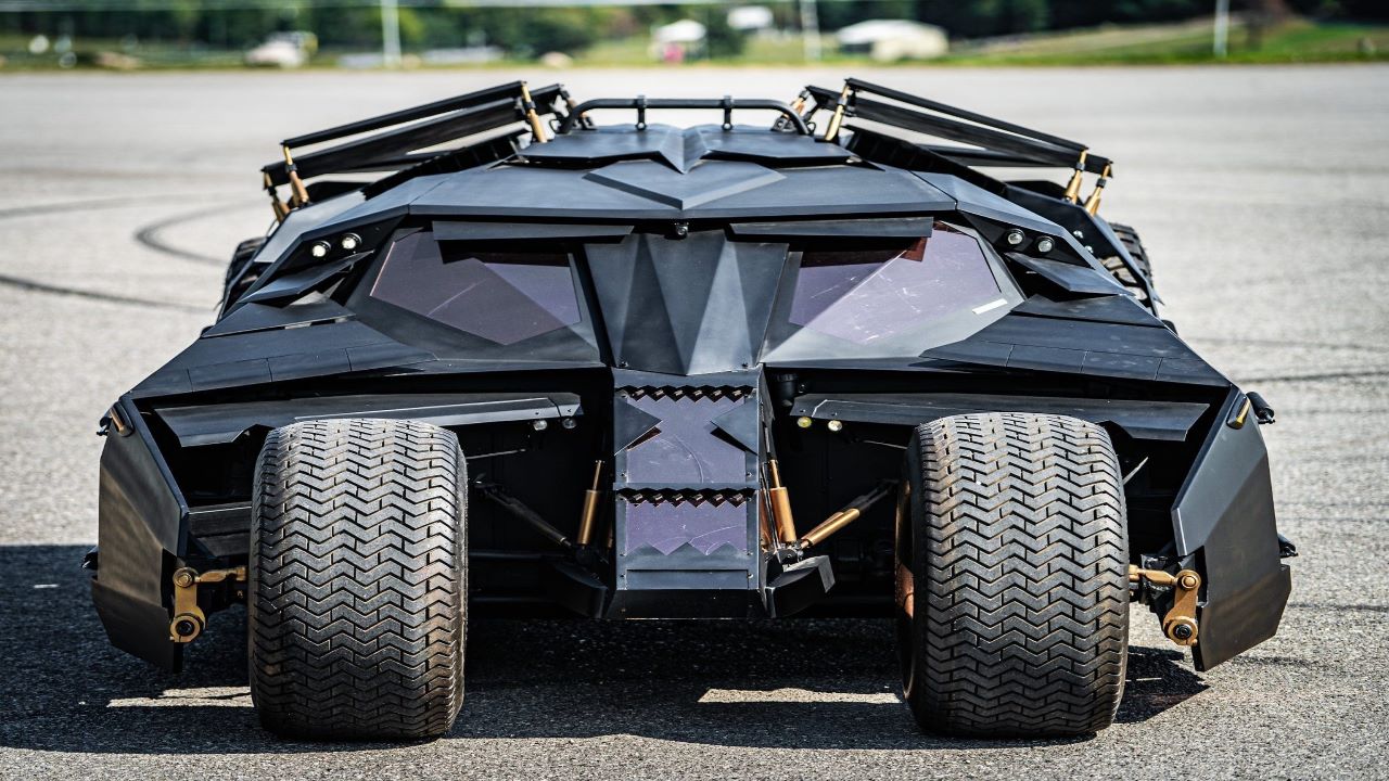 tumbler Batmobile replica front view