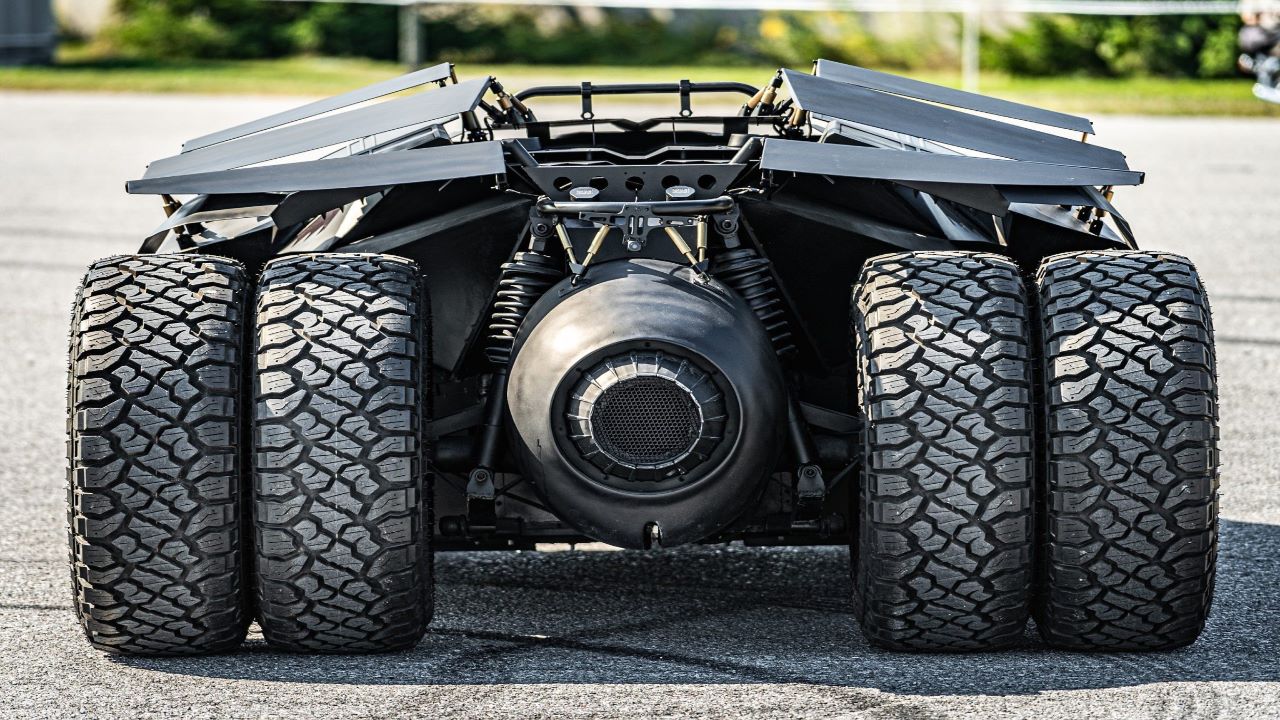 tumbler Batmobile replica jet mount